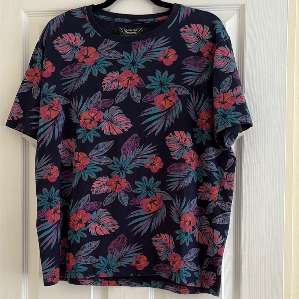 Broken Threads Floral - Tropical Short Sleeve Tee XL